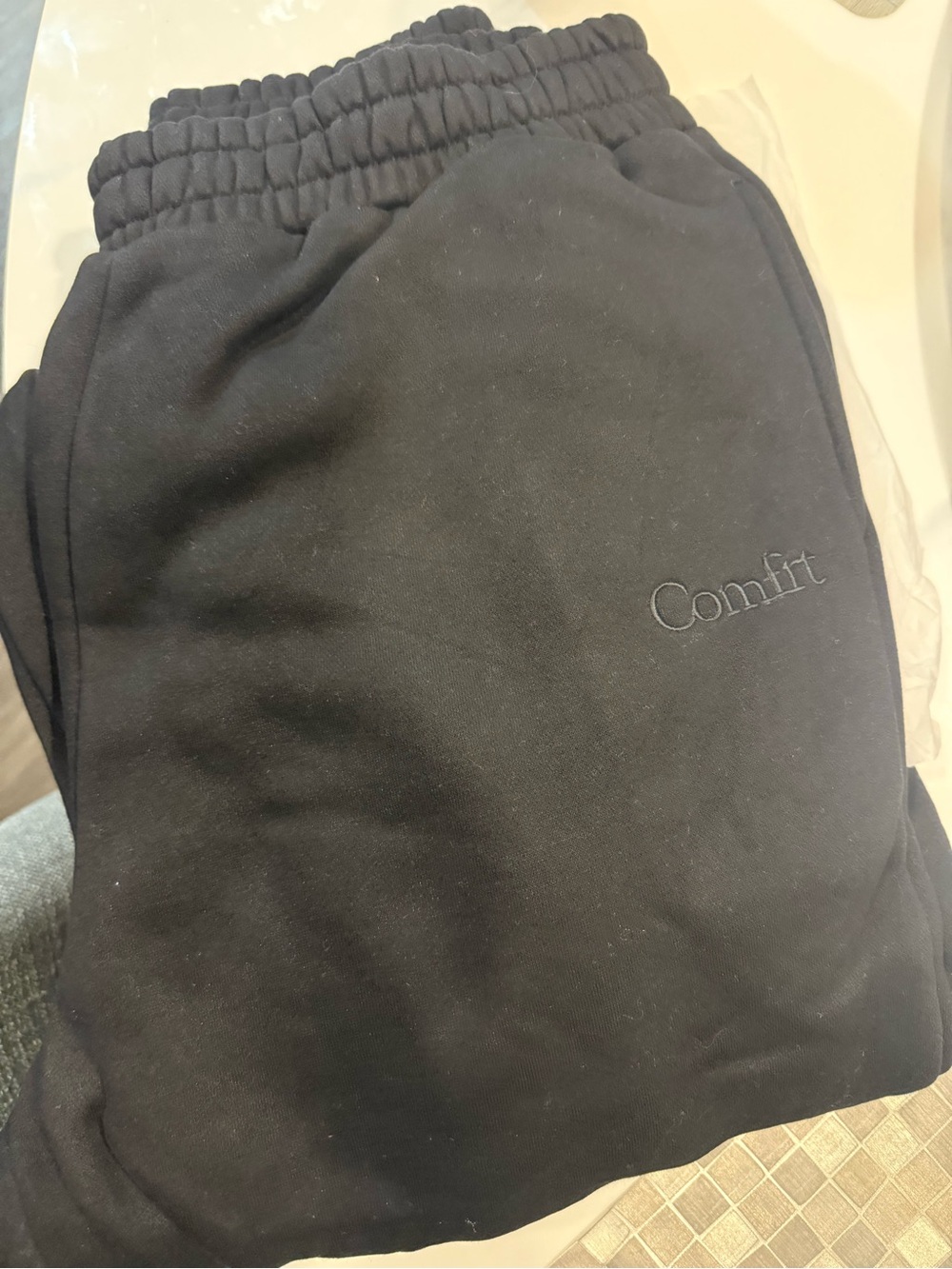 Comftr Men's Black Jogger Sweatpants